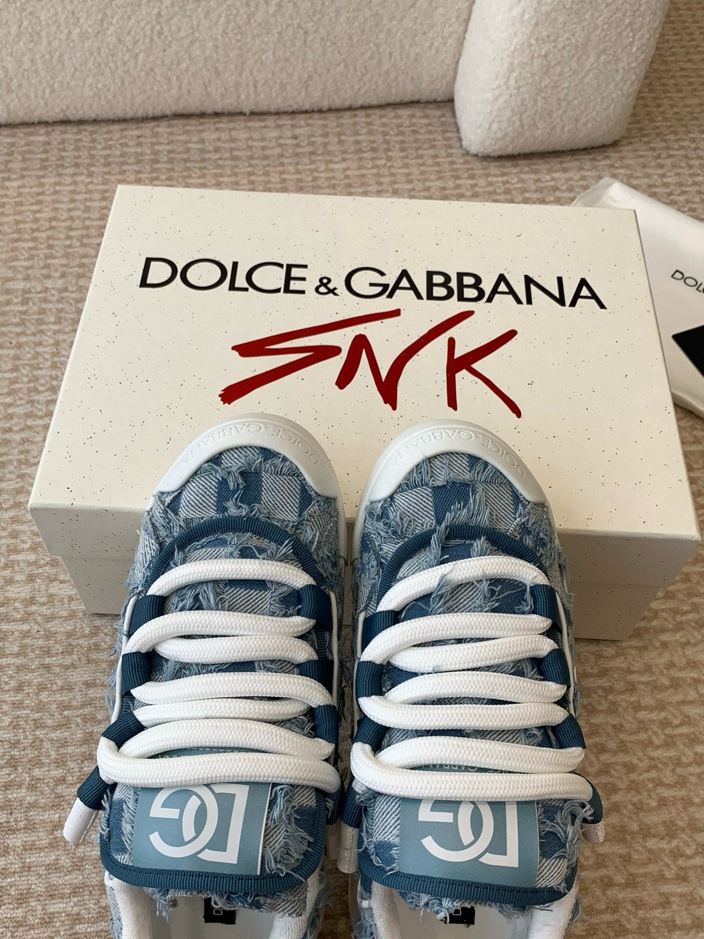 DG Sneakers