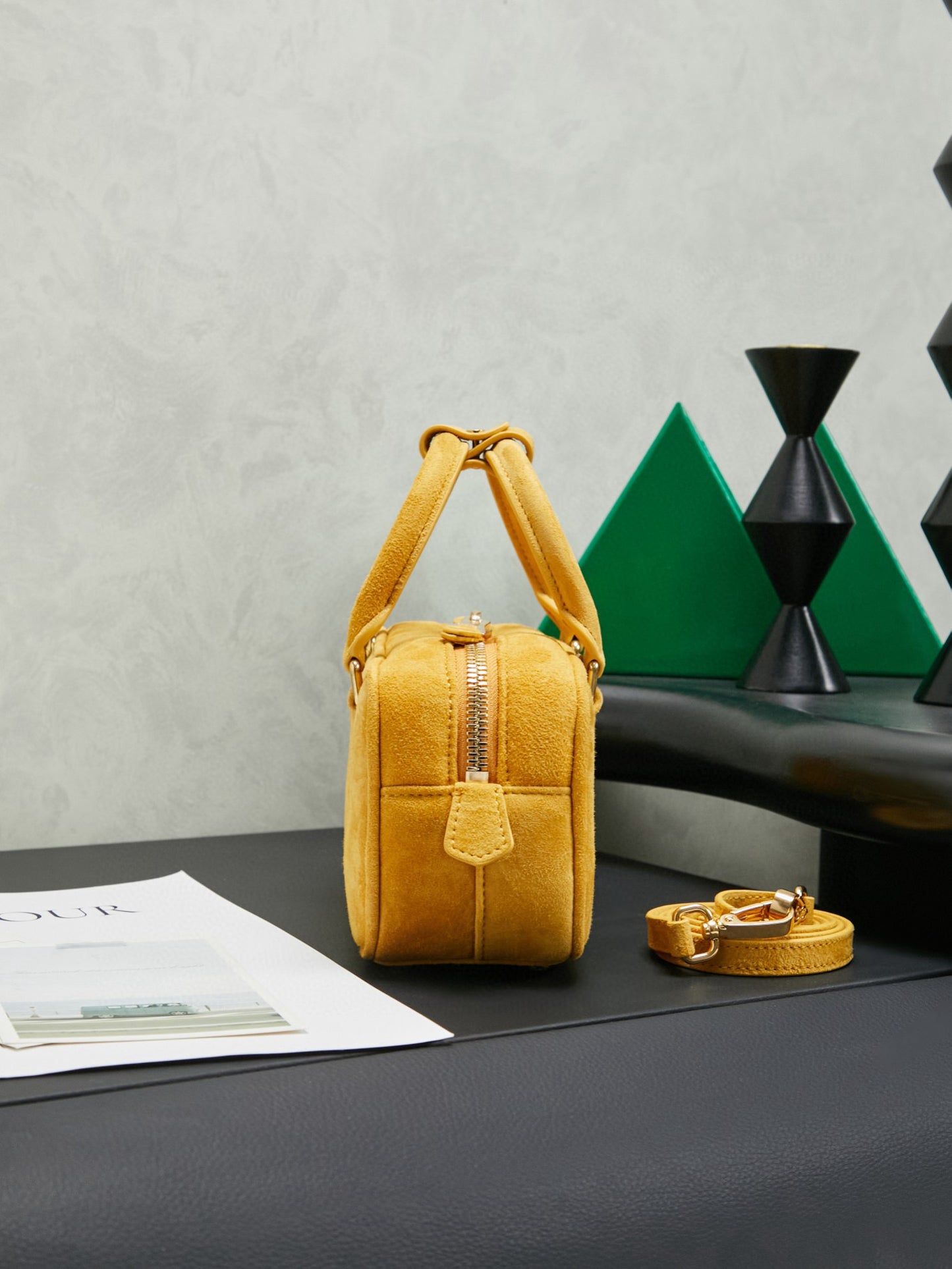 Miu Miu Bowling Bag 22x10.5x7.5cm