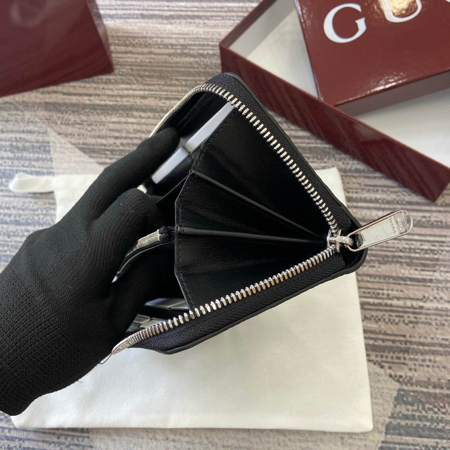 Gucci Long Zipped Wallet