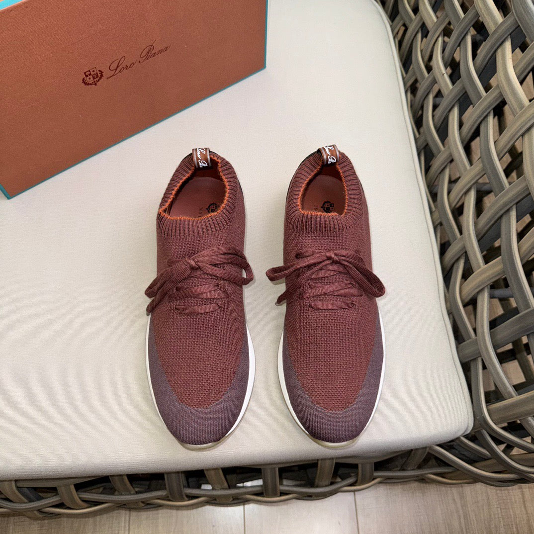 LP Sneakers
