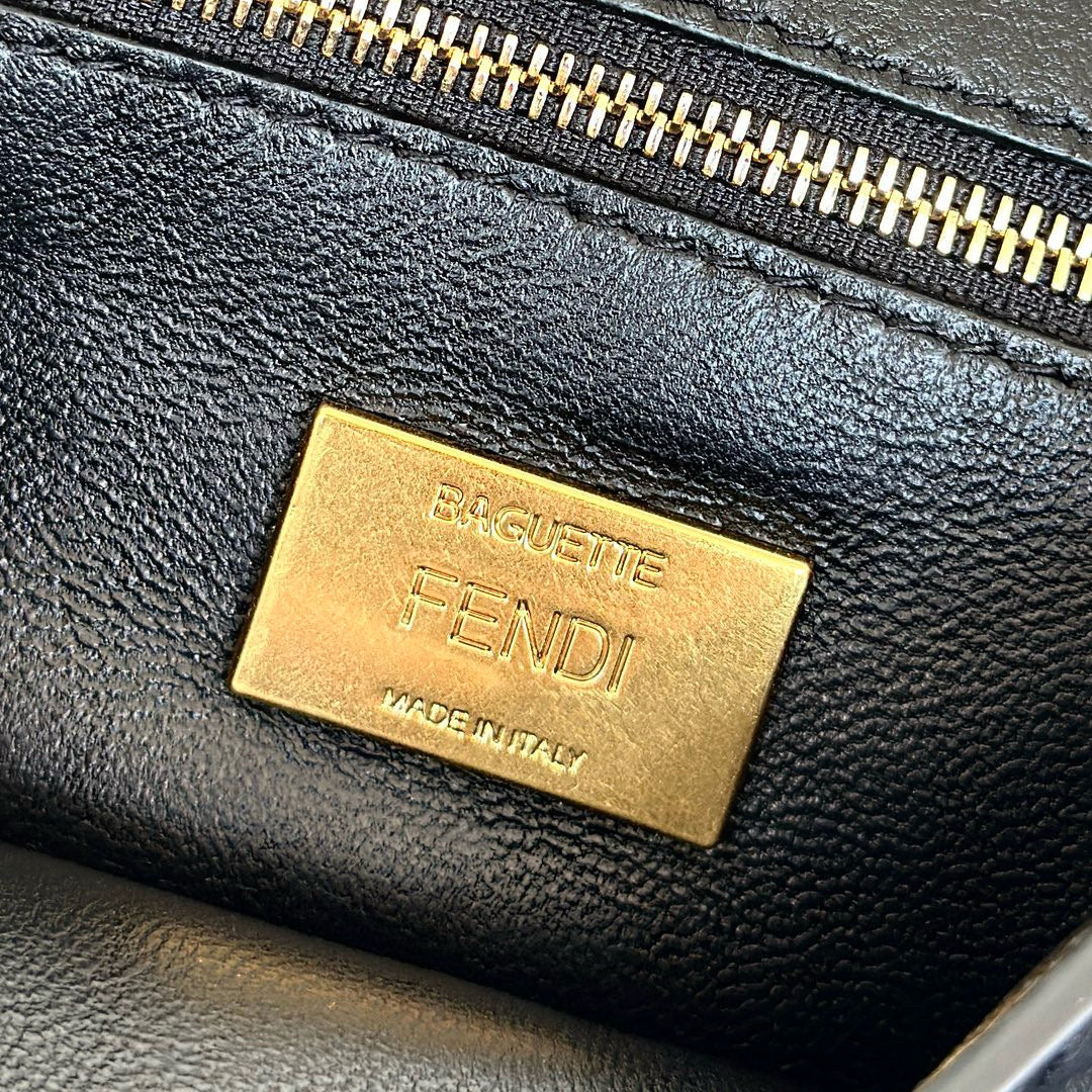 Fendi Baguette