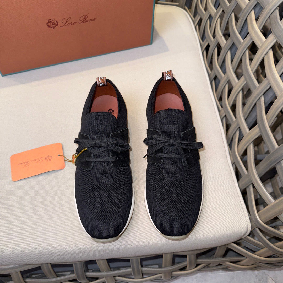 LP Sneakers