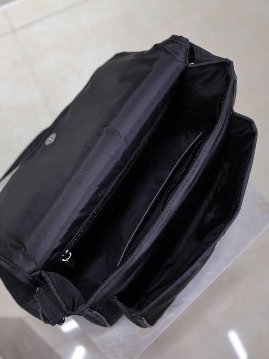 YSL SLING BAG 32×23×9cm