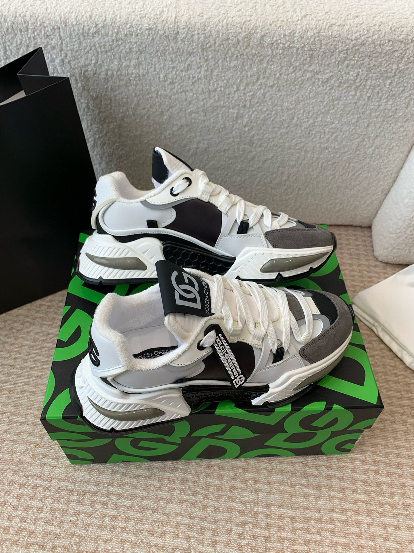 DG Sneakers