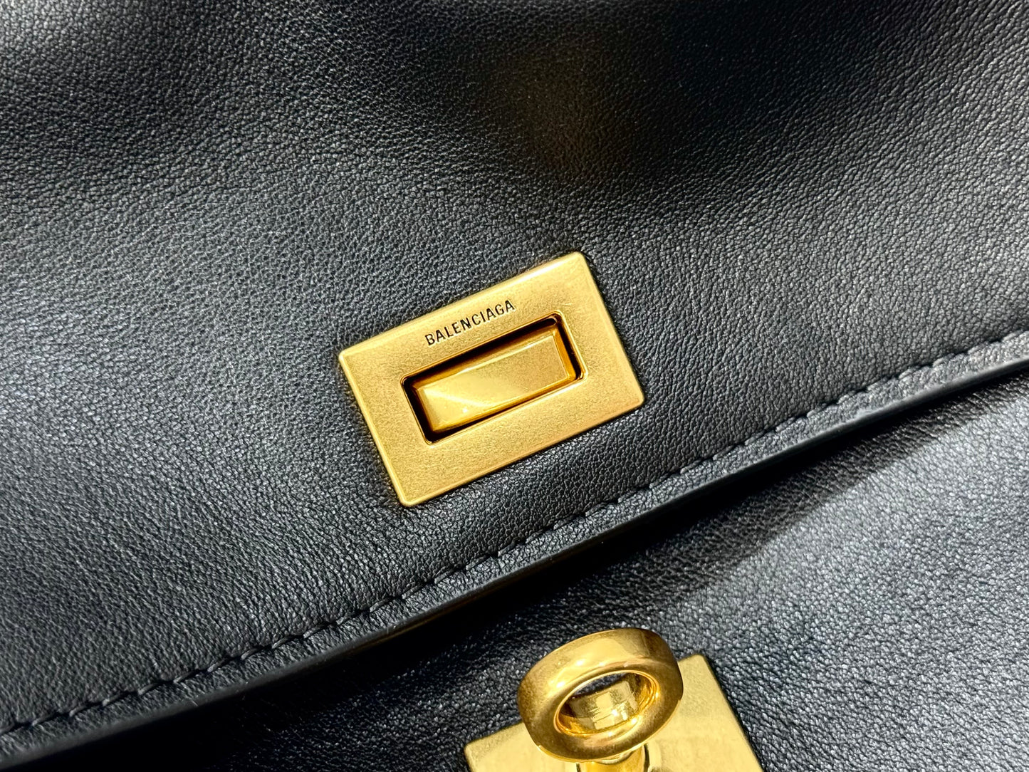 BLCG Medium Leather Rodeo Handbag(32x6.5x20cm)
