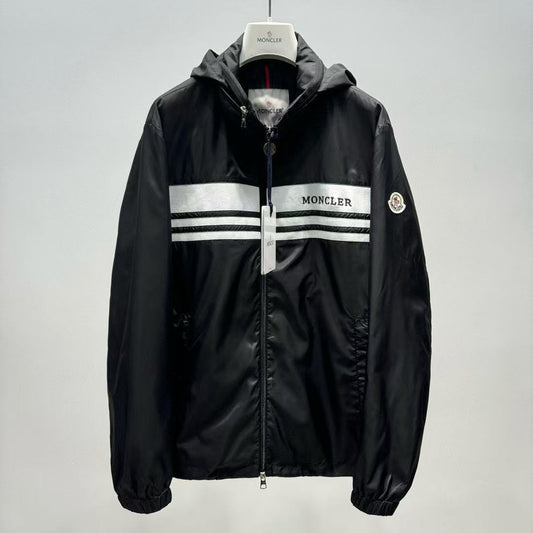 Moncler Jacket (Size S / Chest 106)