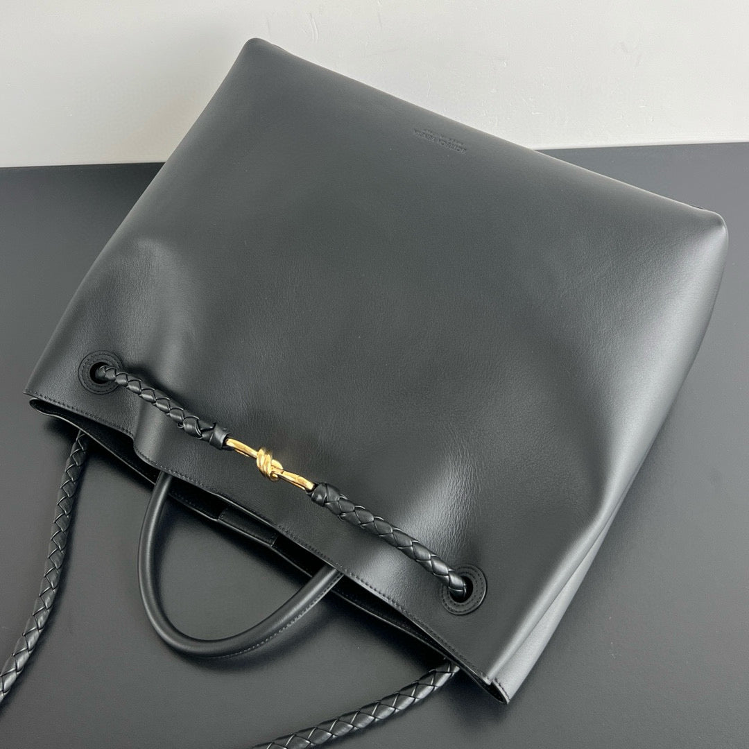 BV Shoulder Bag