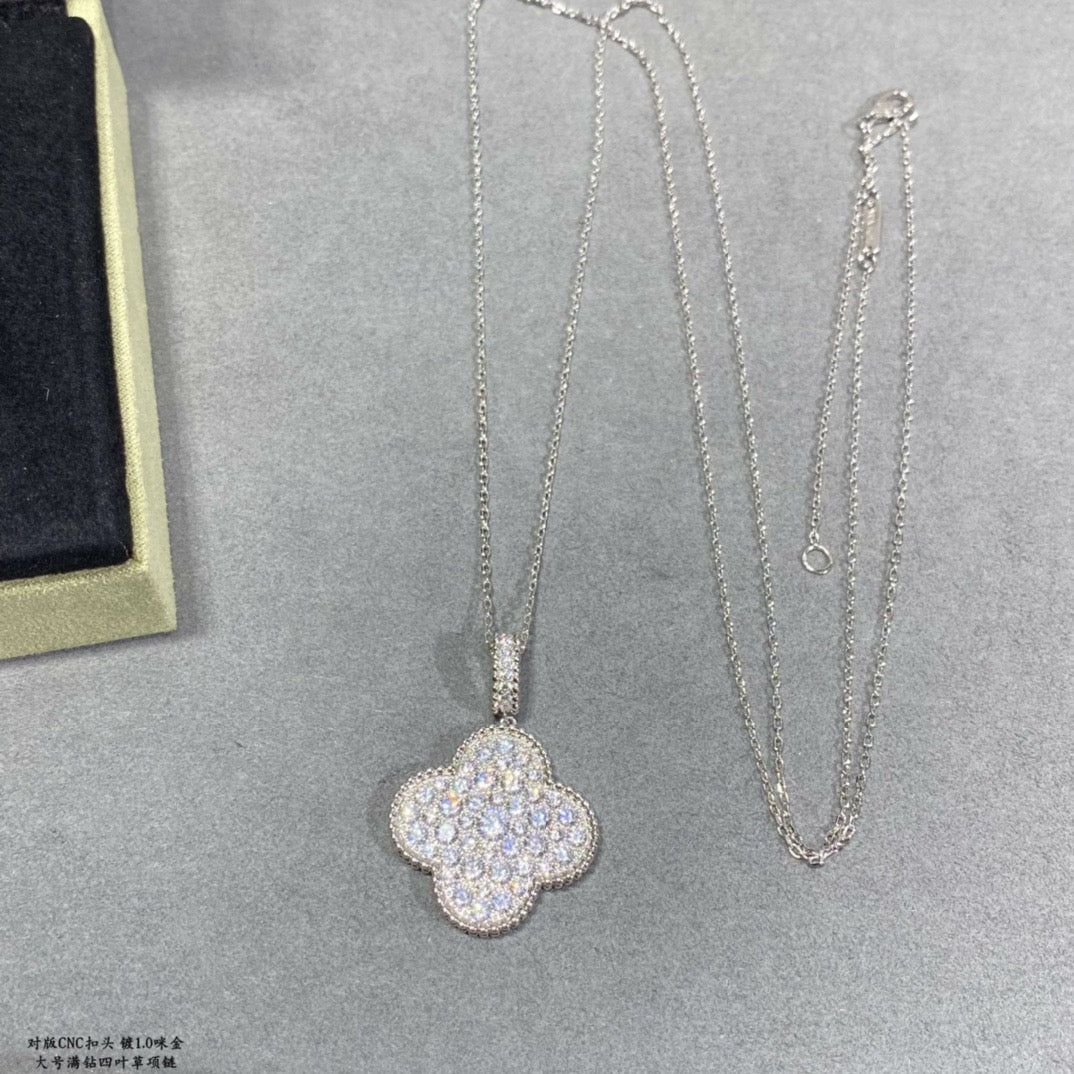 Van Cleef & Arpels Necklace