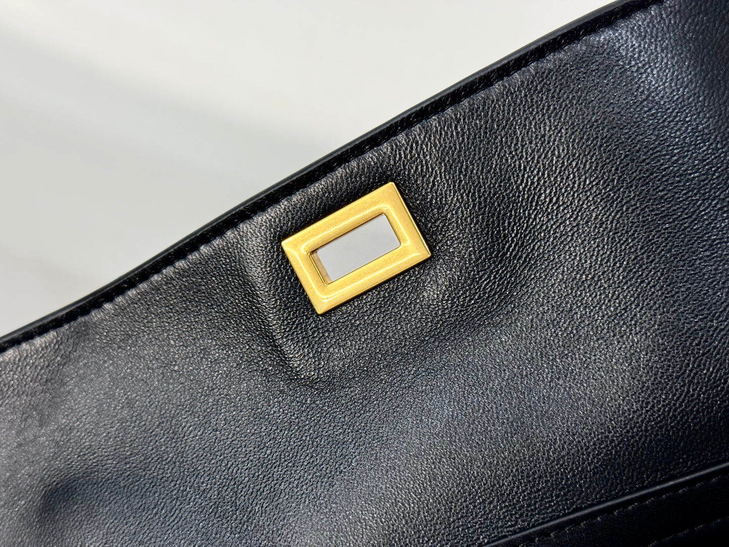 BLCG Medium Leather Rodeo Handbag(32x6.5x20cm)