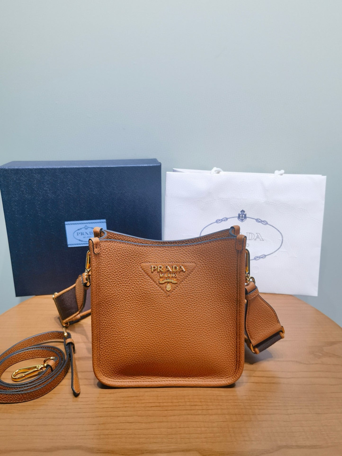 PD Arque Shoulder Bag 19x20x6cm