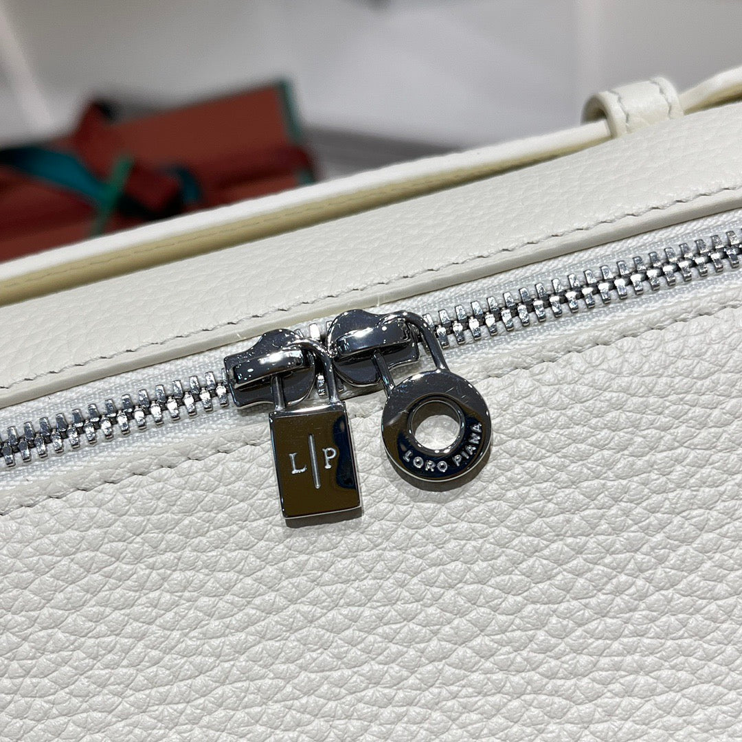 LP Extra Pocket L19 Pouch Bag