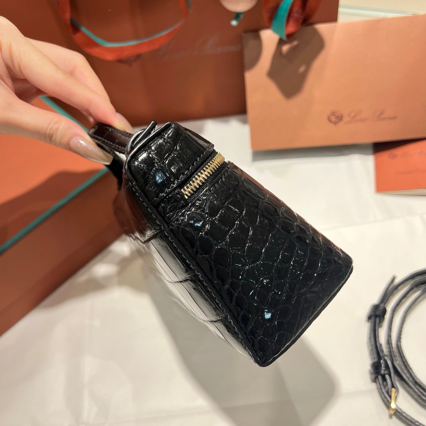 LP Extra Pocket L19 Handbag