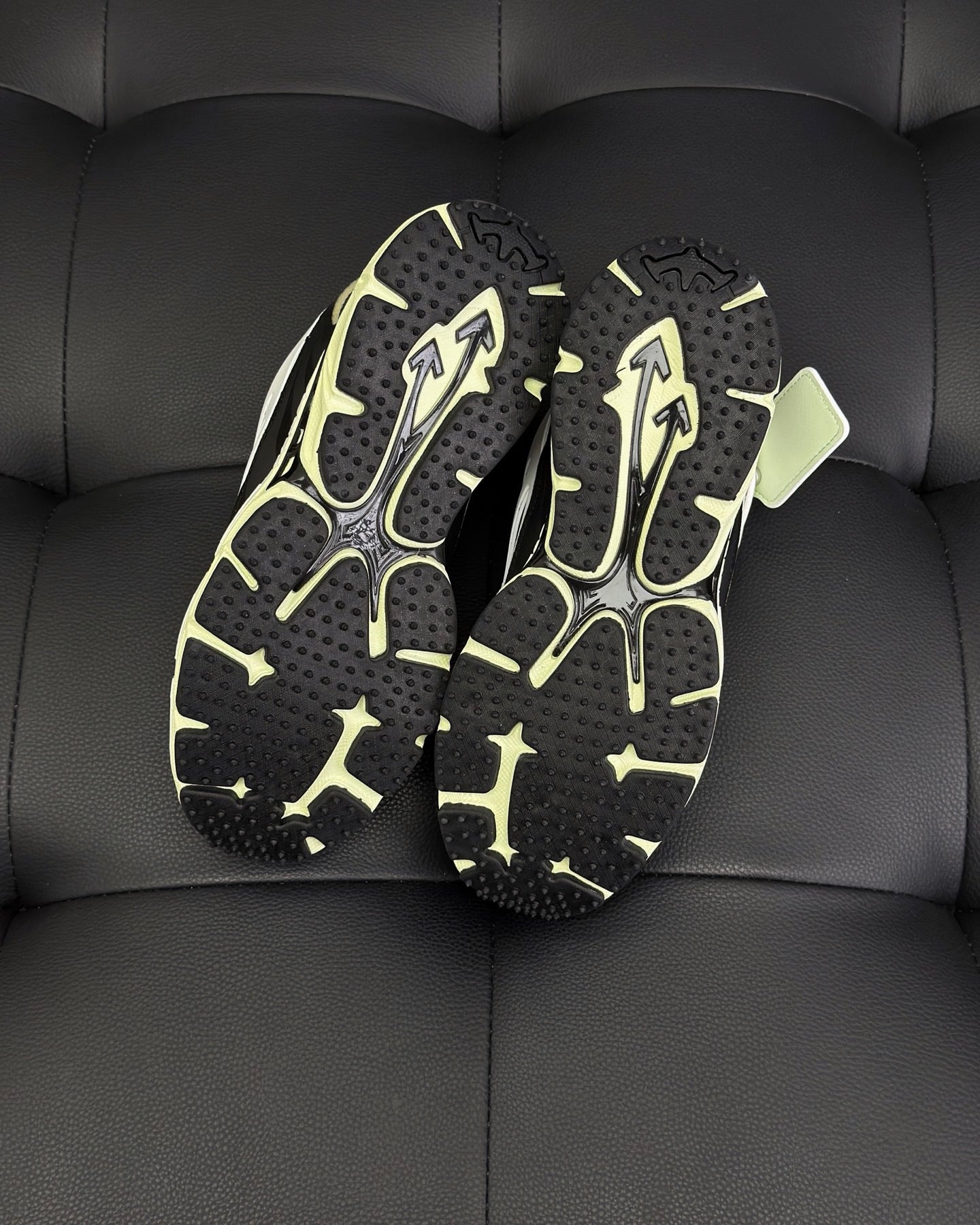 Off-White ODSY 1000 Sneaker