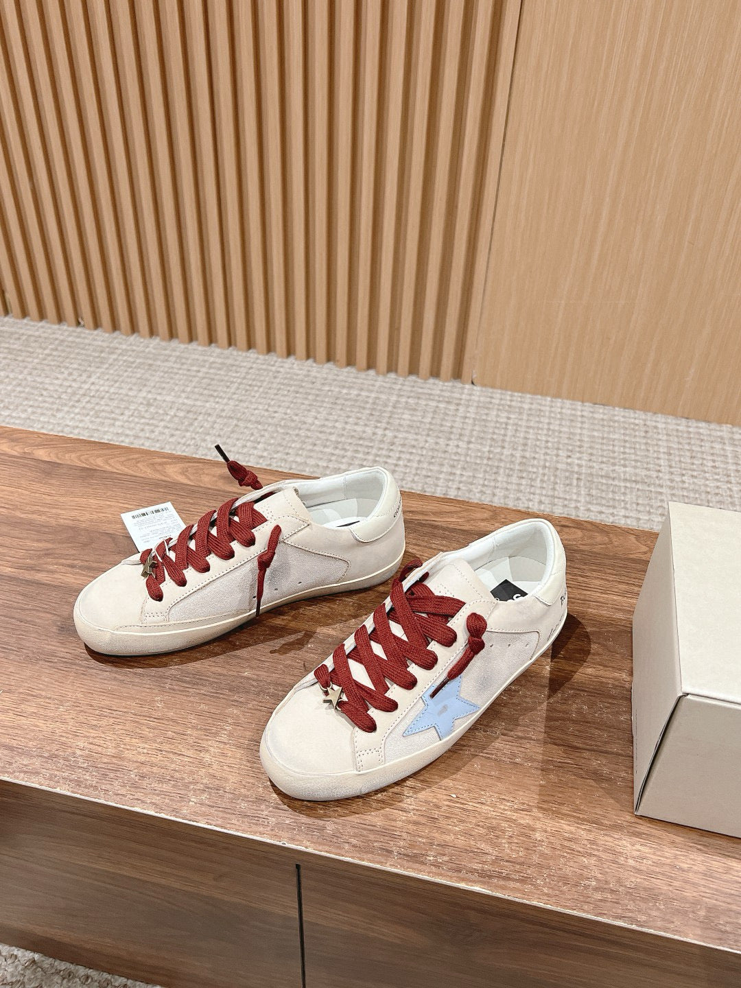 Golden Goose Sneaker