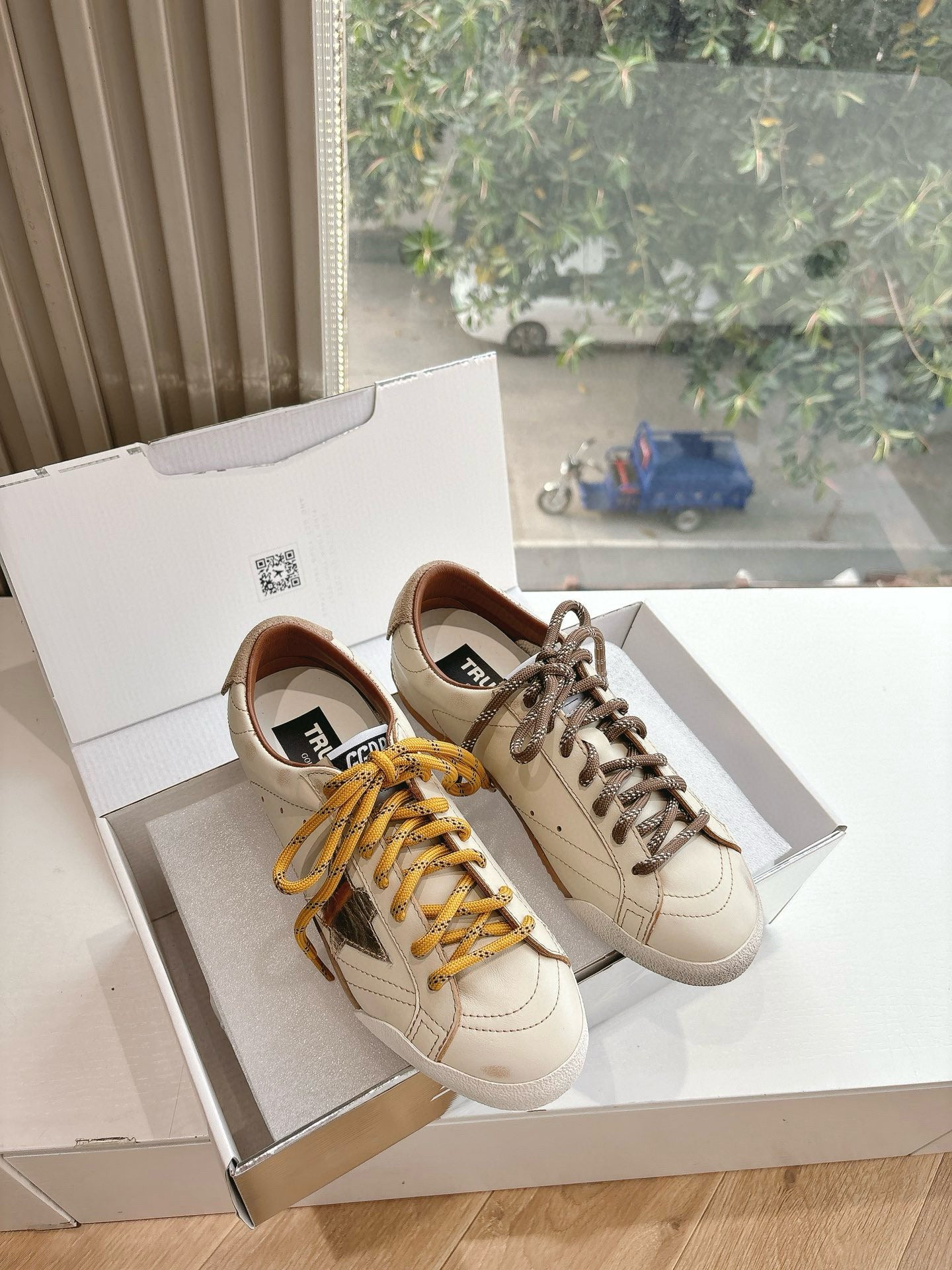 Golden Goose Sneaker