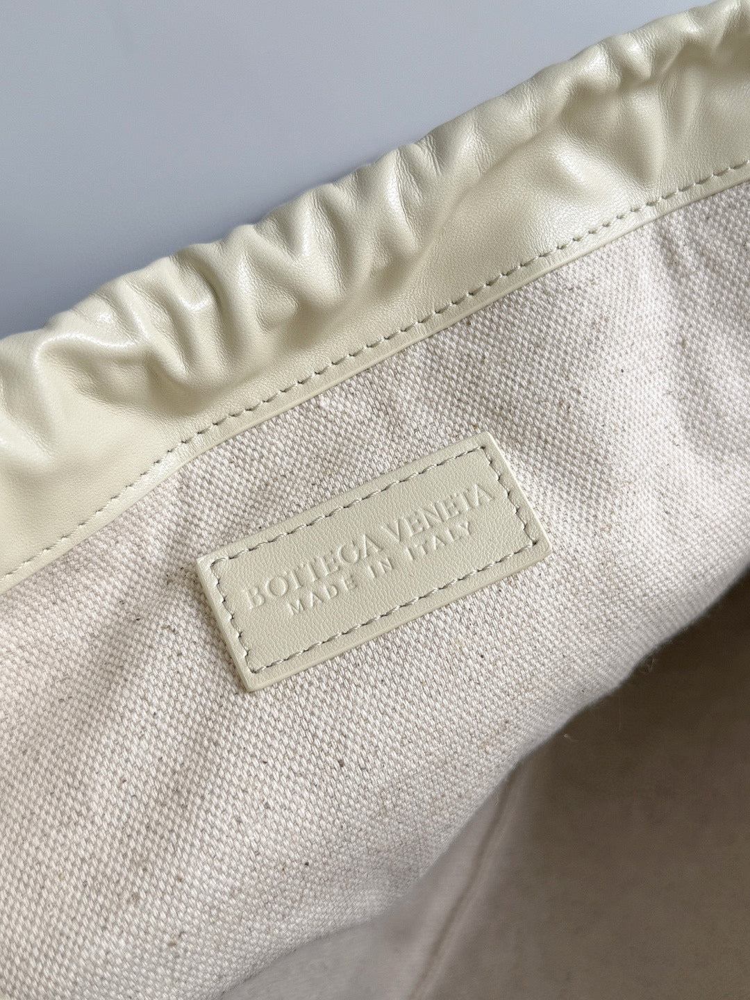 Bottega Veneta Dustbag