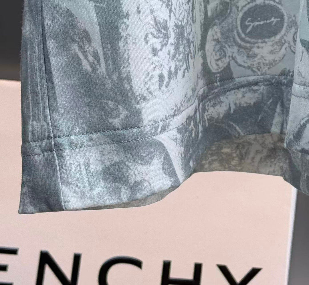 Givenchy T-Shirt