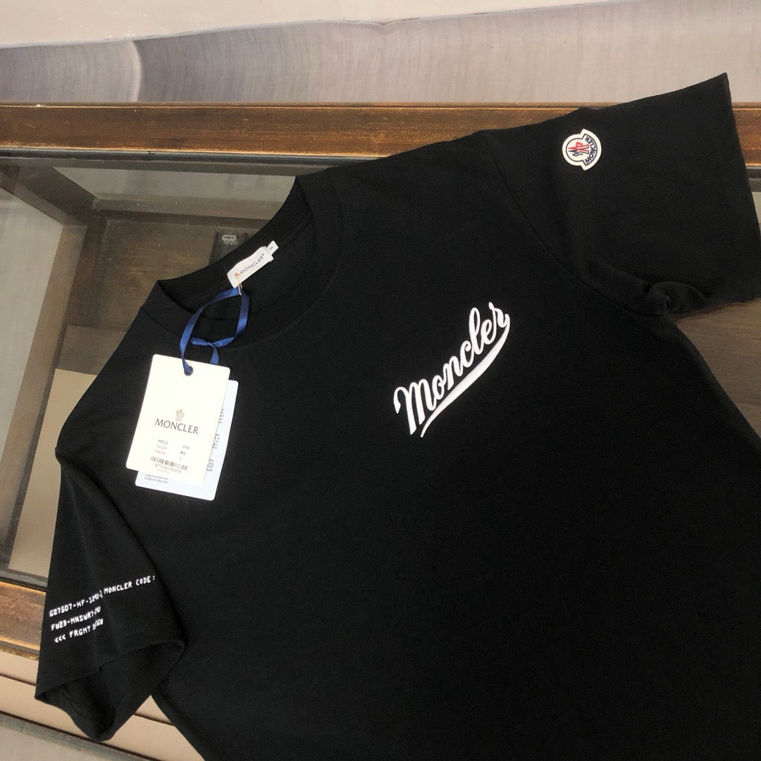 Moncler T-shirt