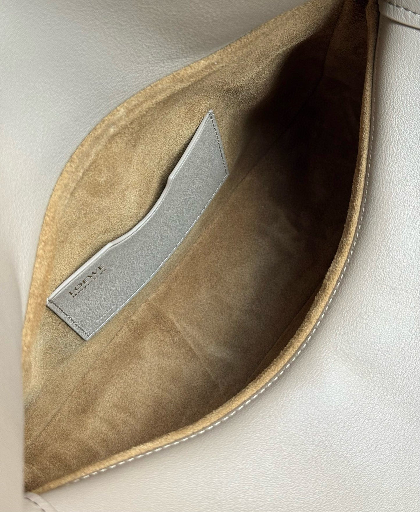 Loewe Ola Handbag(26x13x18cm)
