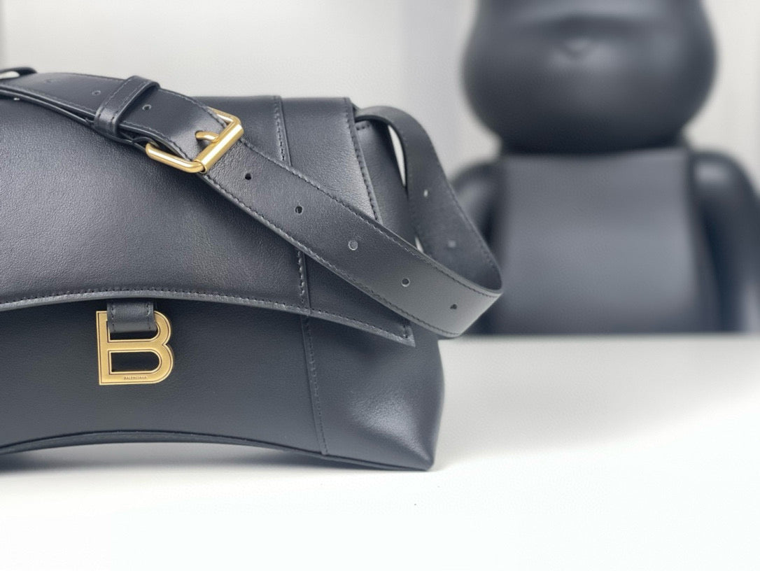 BLCG Downtown Leather Shoulder Bag