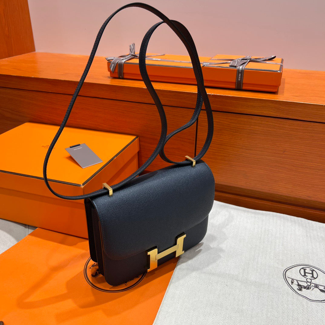 Hermes Constance 19