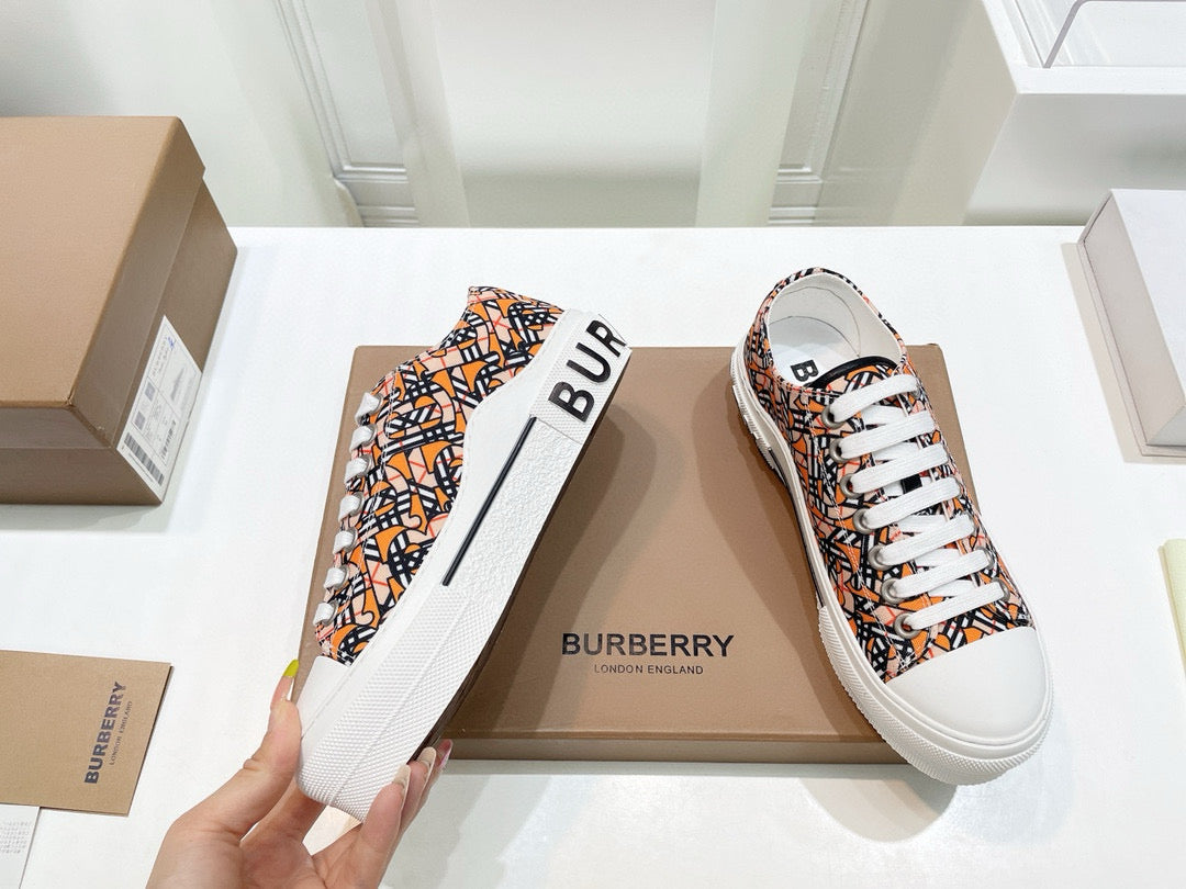 Burberry Sneakers