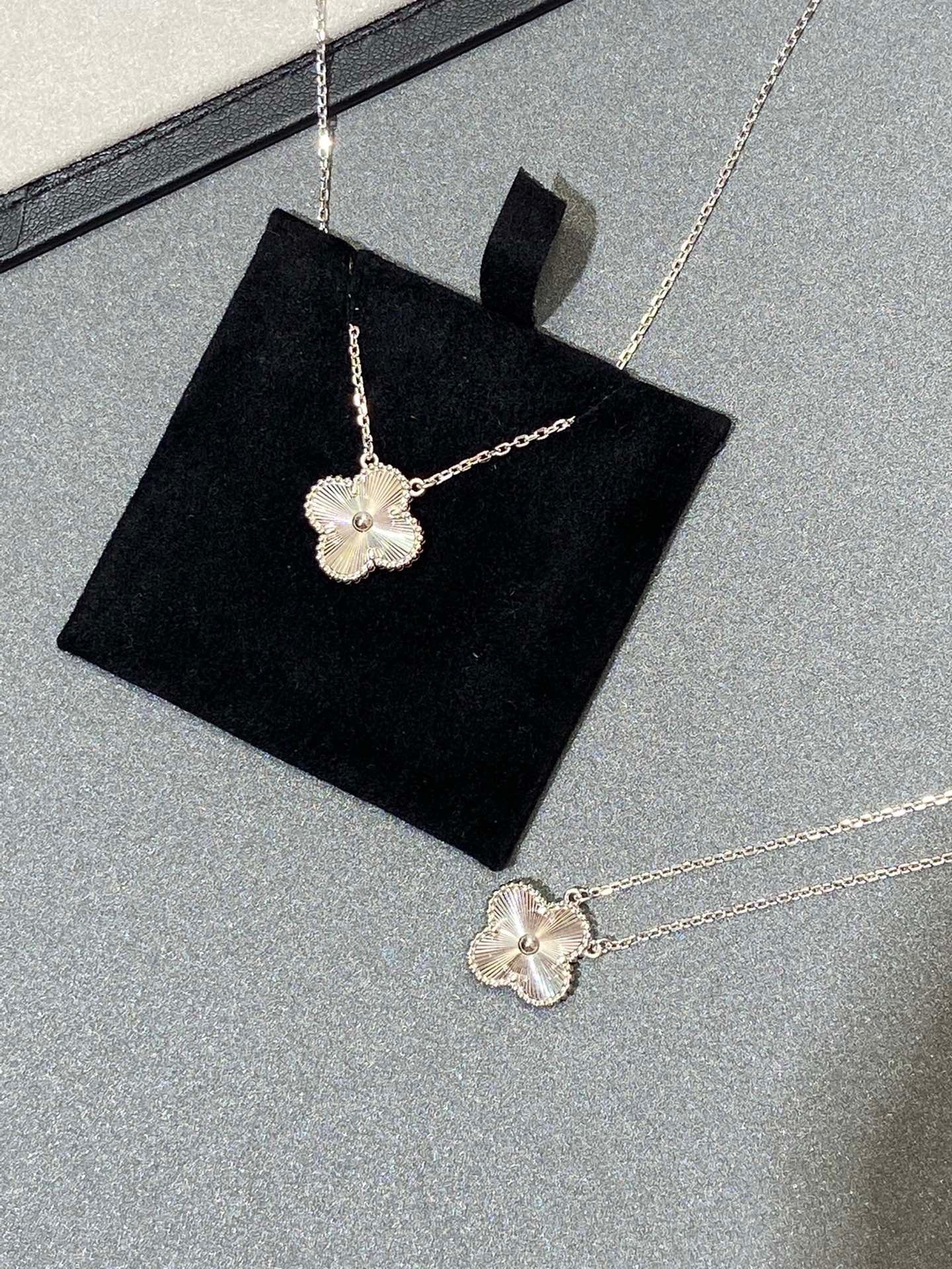 Van Cleef & Arpels Necklace