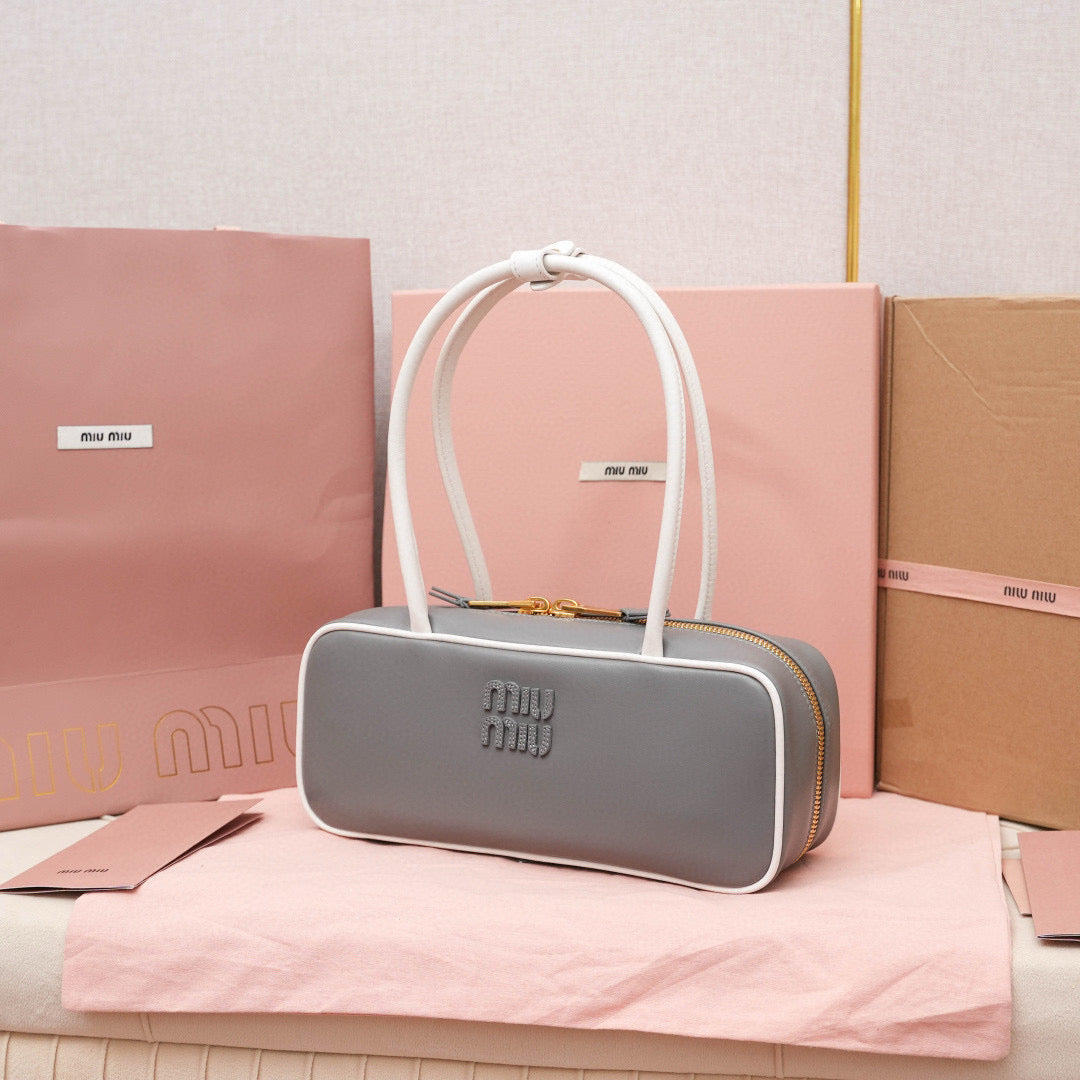 Miu Miu Bowling Bag 28x12x9cm