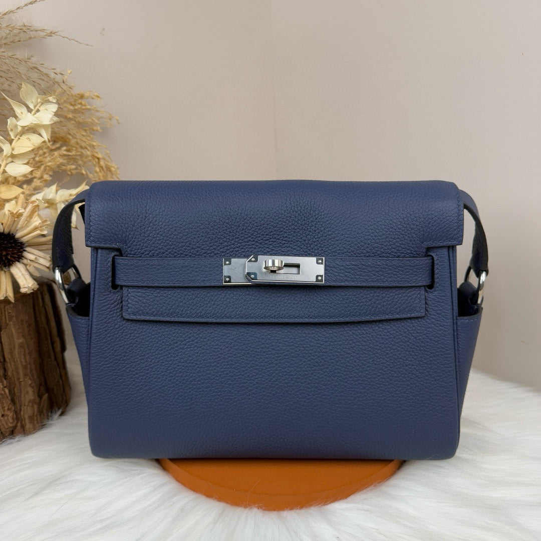 Hermes Messenger Bag