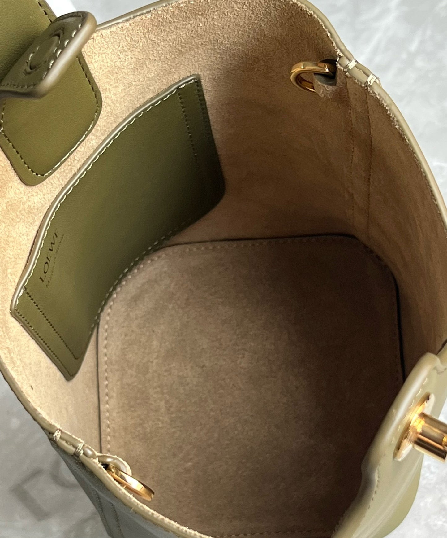 Loewe Pebble Bucket Bag(16x16x19.5cm)