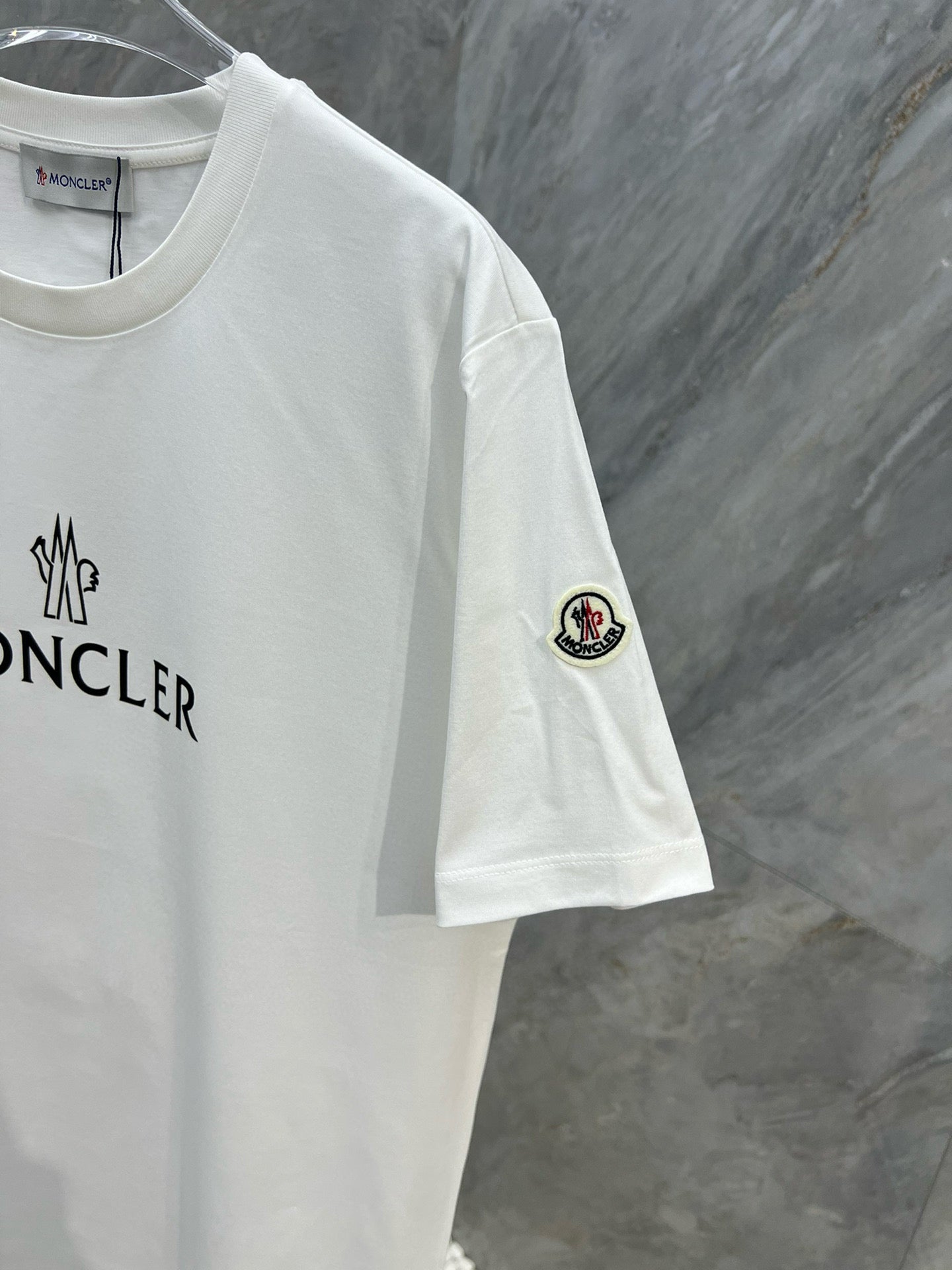 Moncler T-shirt