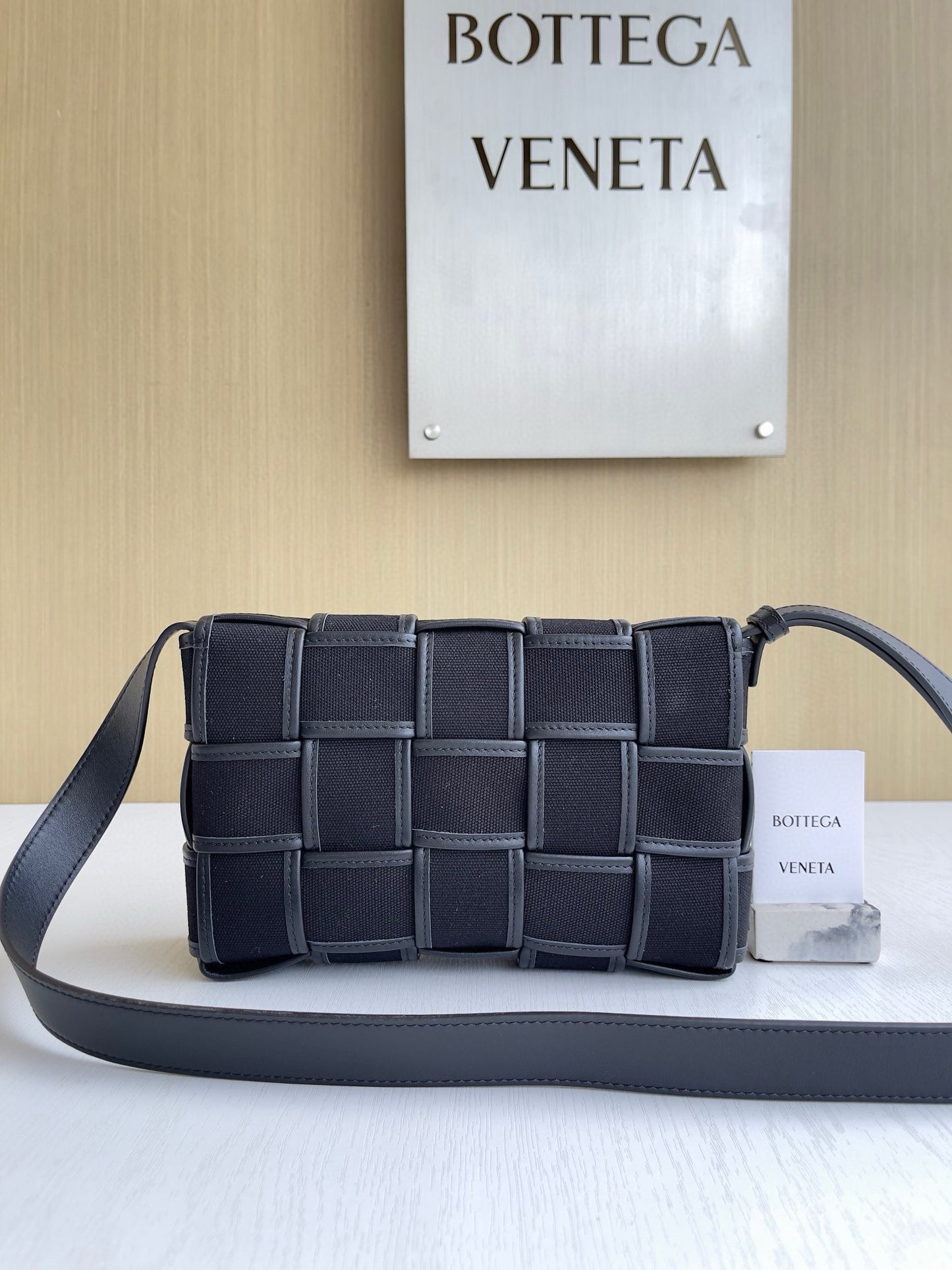 BV Intrecciato Cassette Shoulder Bag
