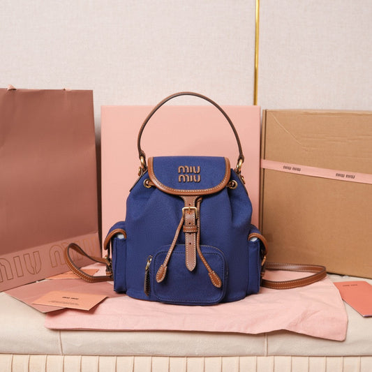 Miu Miu Backpack 22x18x11.5cm