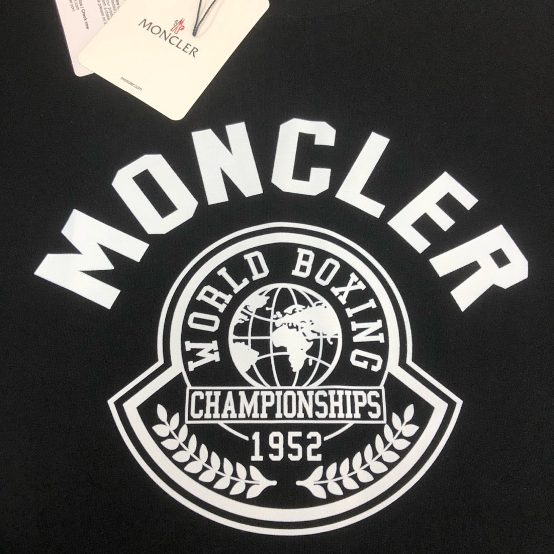 Moncler T-shirt