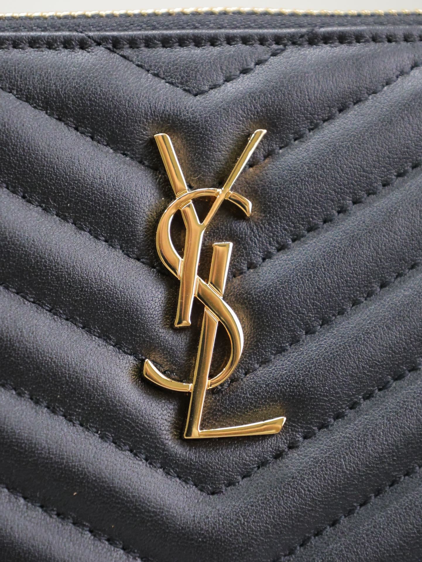 YSL Wallet 24cm