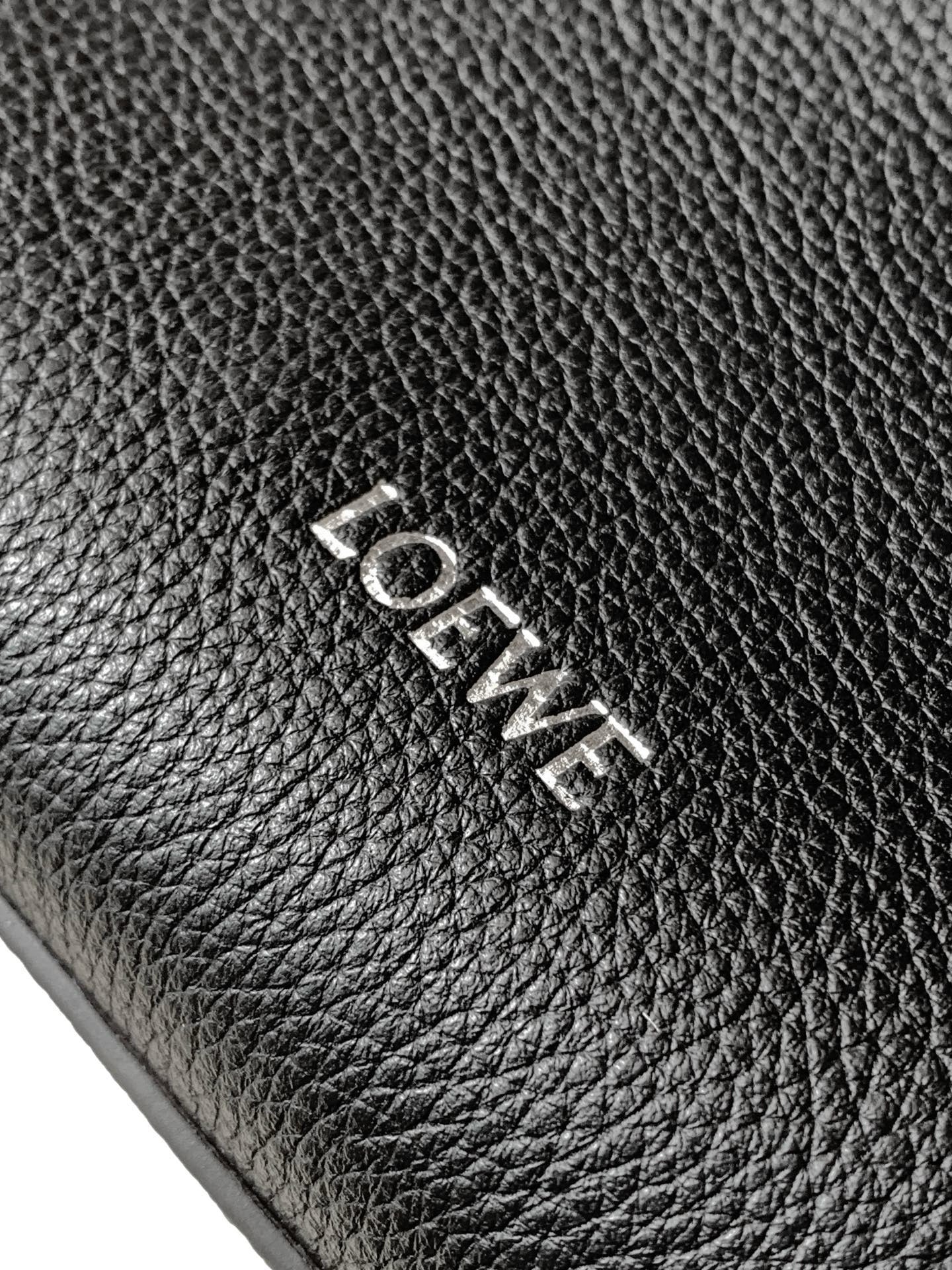 Loewe Cubi