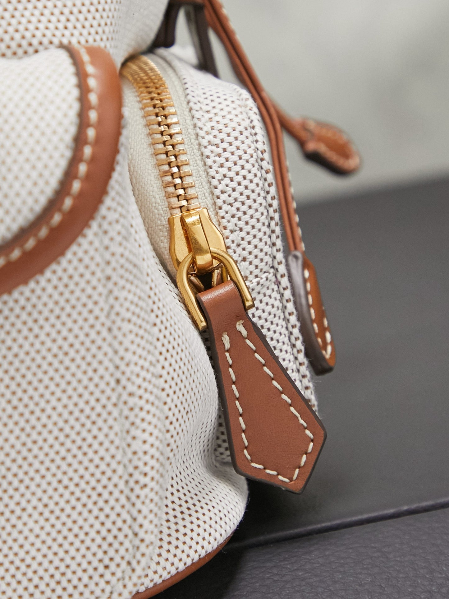 Miu Miu Backpack 22x18x11.5cm