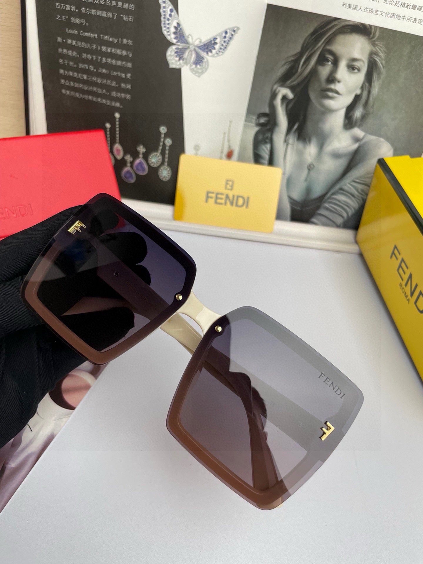 gafas de sol fendi