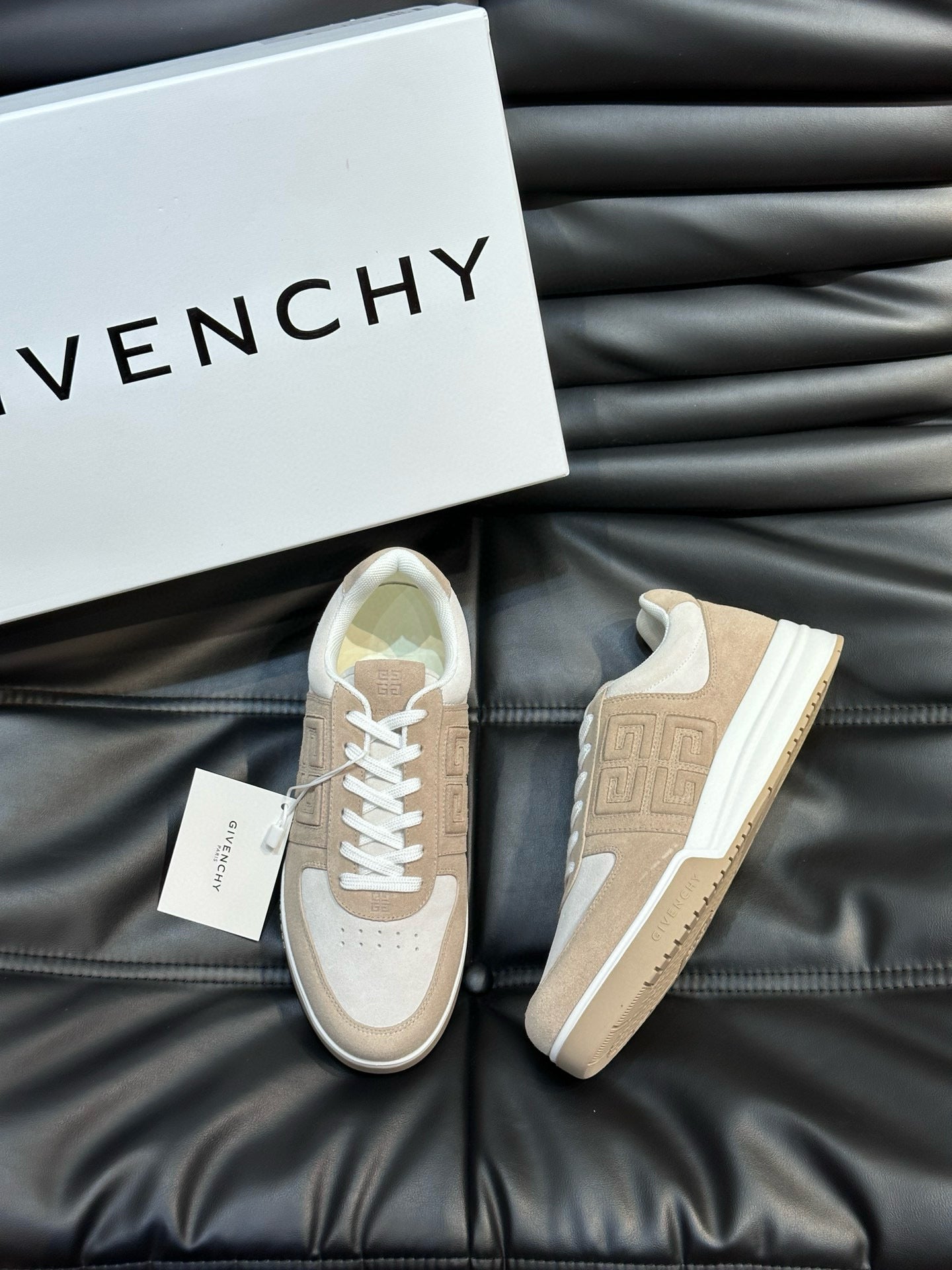 Givenchy Sneakers