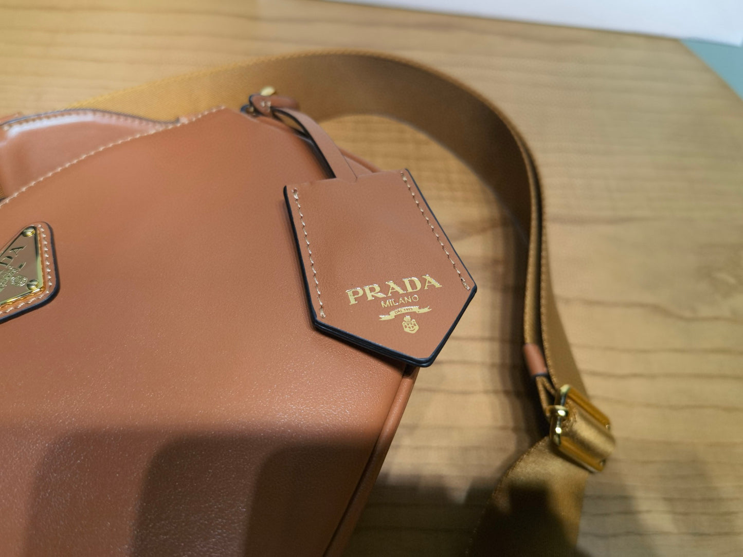 Prada Shoulder Bag 18x15x8cm