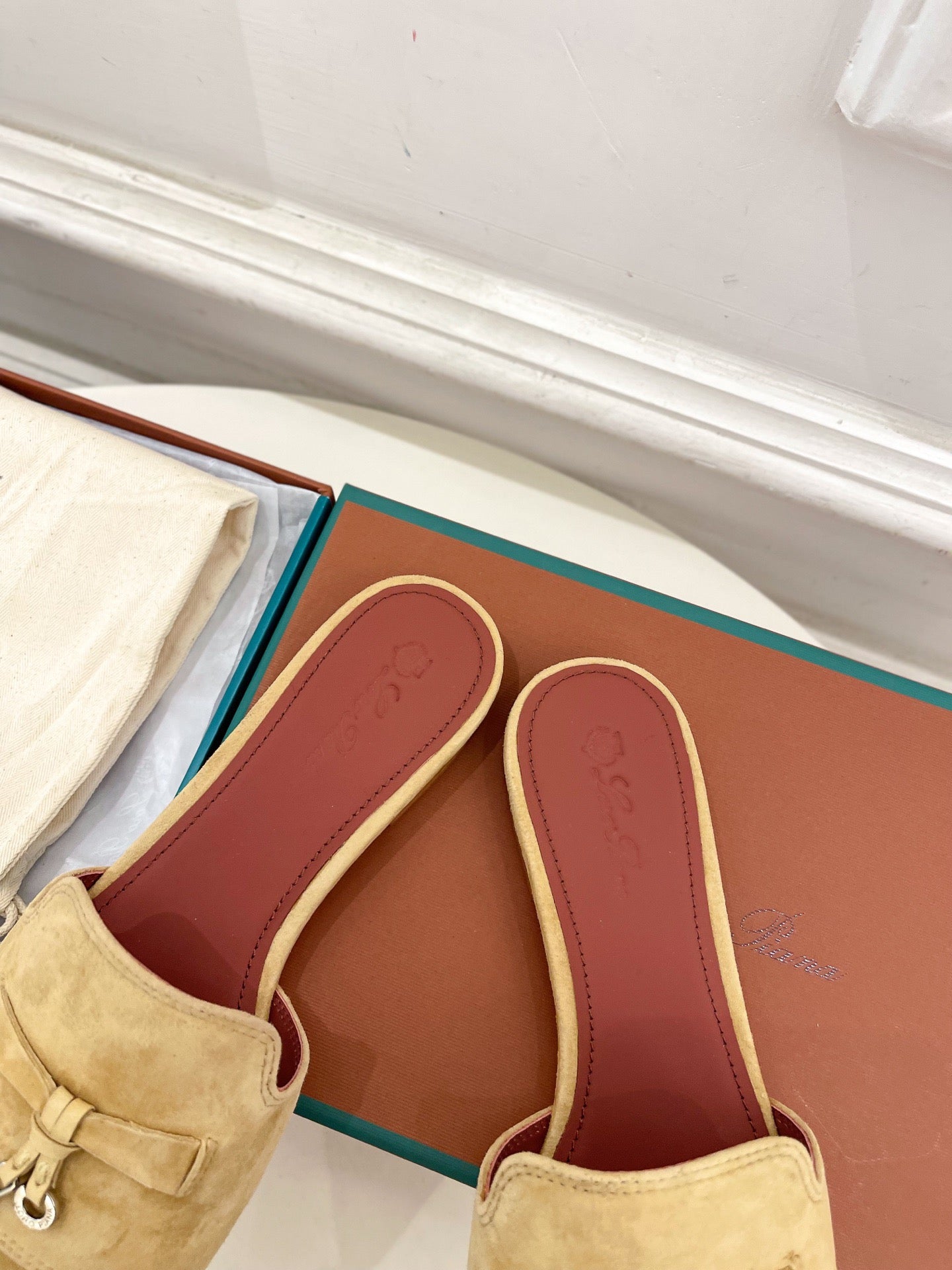LP Sandals