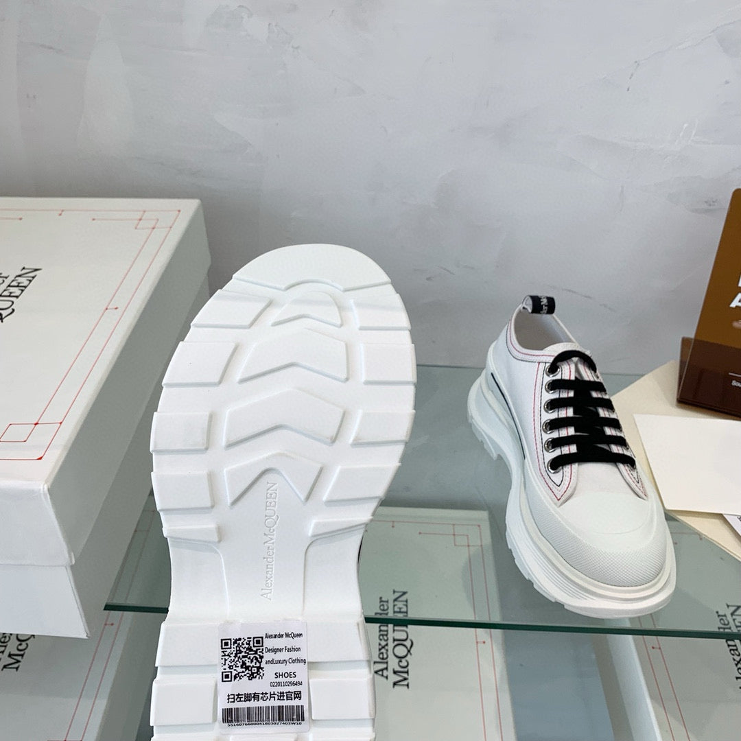 Alexander McQueen Sneakers