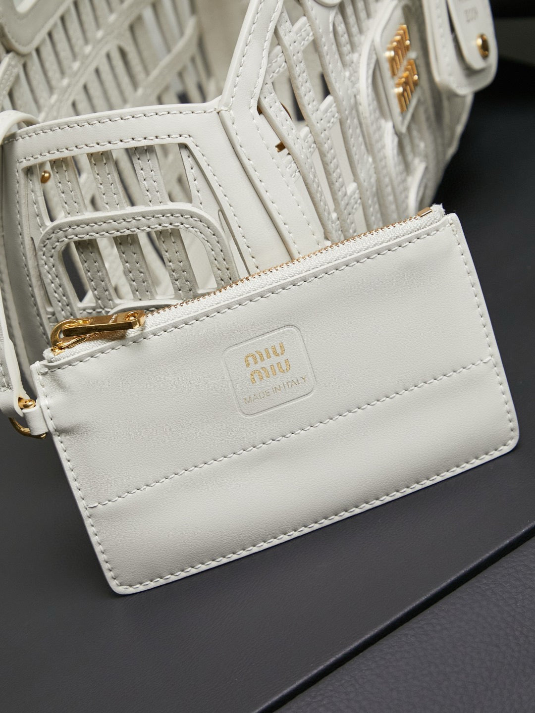 Miu Miu Basket Bag 24x12.5x9cm