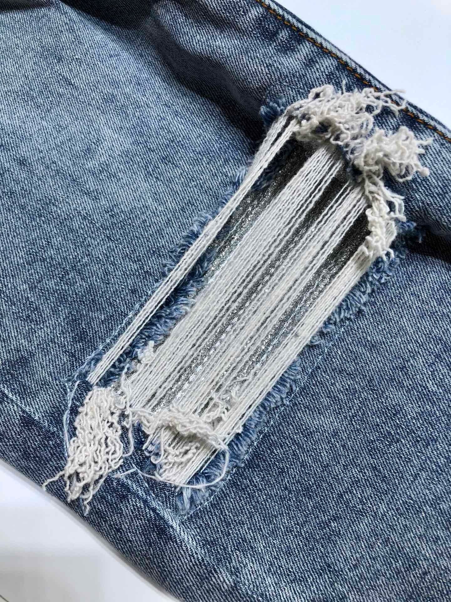 Amiri Jeans