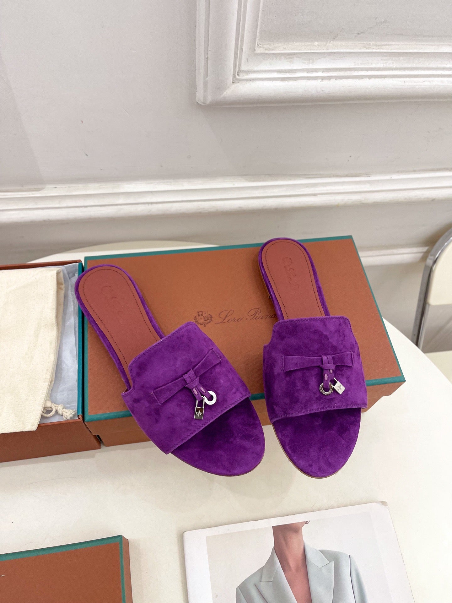 LP Sandals