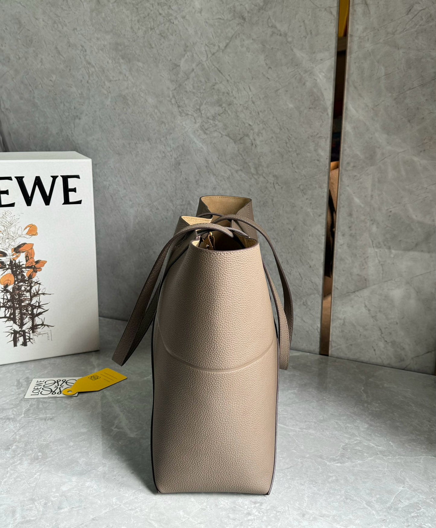Loewe Puzzle Fold Tote Bag(31.5x12.5x29cm)