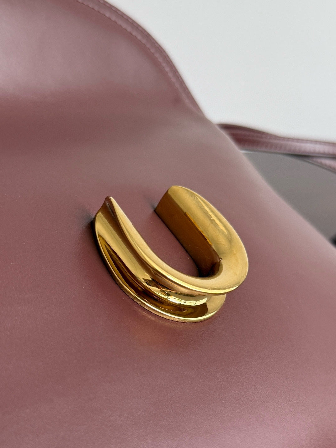BV Liberta Crossbody Bag