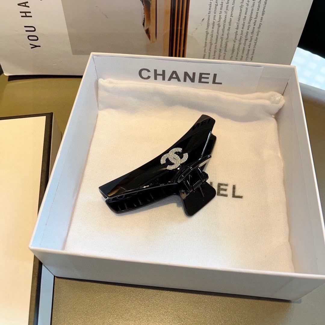 Chanel Hairpin