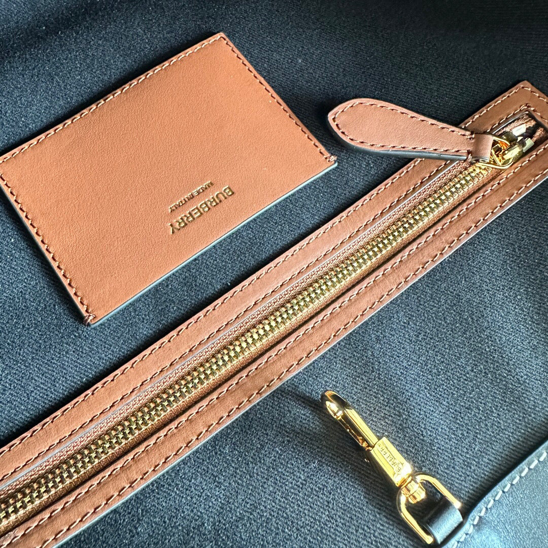 Burberry Tote