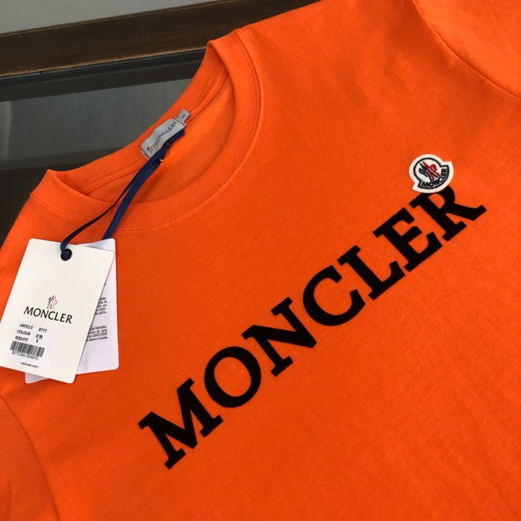 Moncler T-shirt